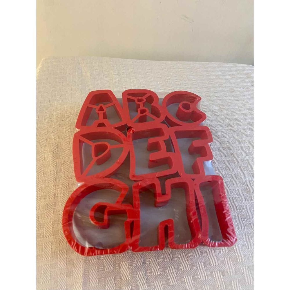 Jello red ABC molds new sealed‎
